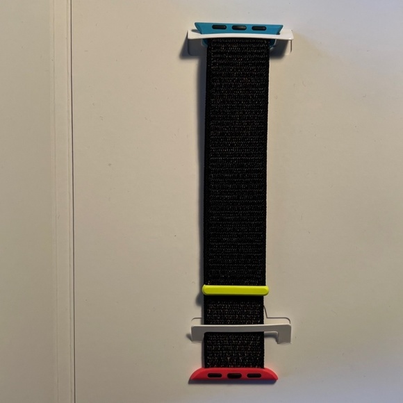 Apple Watch Sport Loop Band 38mm 40mm Employee Close Your Rings Challenge 2019 - Picture 1 of 4
